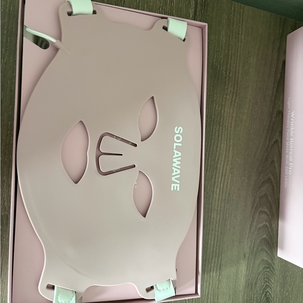 Solawave Pink Skincare Mask
